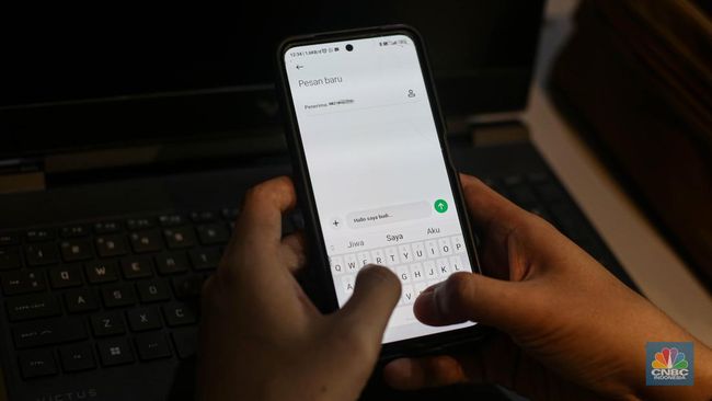 berita aktual BTS Palsu Kirim SMS Kuras Rekening ke HP, Kapolri Buka Suara