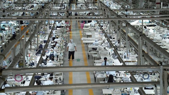 illini news Situasi Sritex Genting: Bahan Baku Menipis-3.500 Buruh Dirumahkan