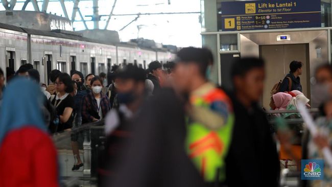 berita aktual Pekerja Komuter di RI Melonjak: Kerja Pulang Pergi Antar Daerah