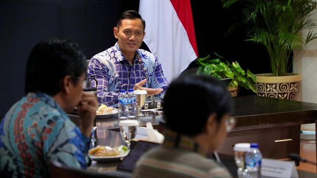 illini news Respons AHY Soal Jokowi Dipecat dari PDIP, Mau Ajak Gabung Demokrat?