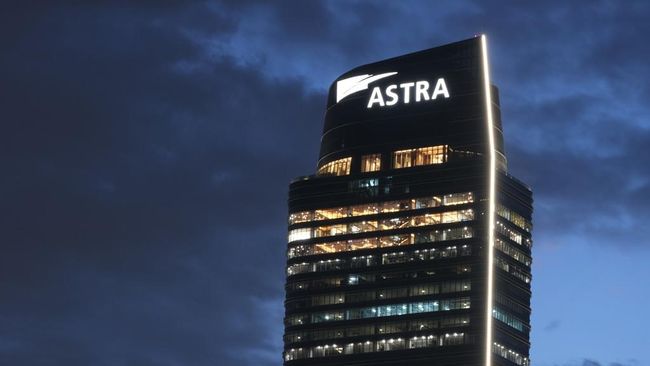 illini news Ini Penyebab Saham Astra (ASII) Enggan ke 5.000 Walau Suku Bunga Turun