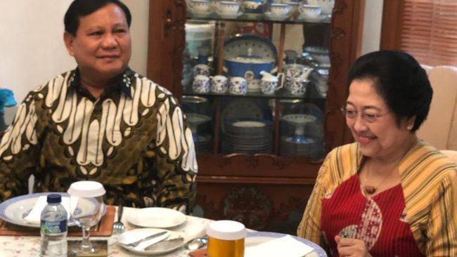 illini berita Ketua DPP PDIP: Sangat Terpaksa Megawati Absen pada Pelantikan Prabowo