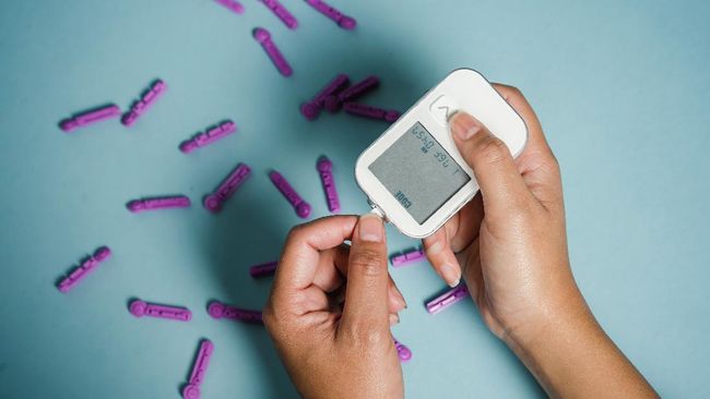 berita aktual Perhatikan! Ini Tanda Diabetes yang Terlihat di Kaki, Leher, & Ketiak